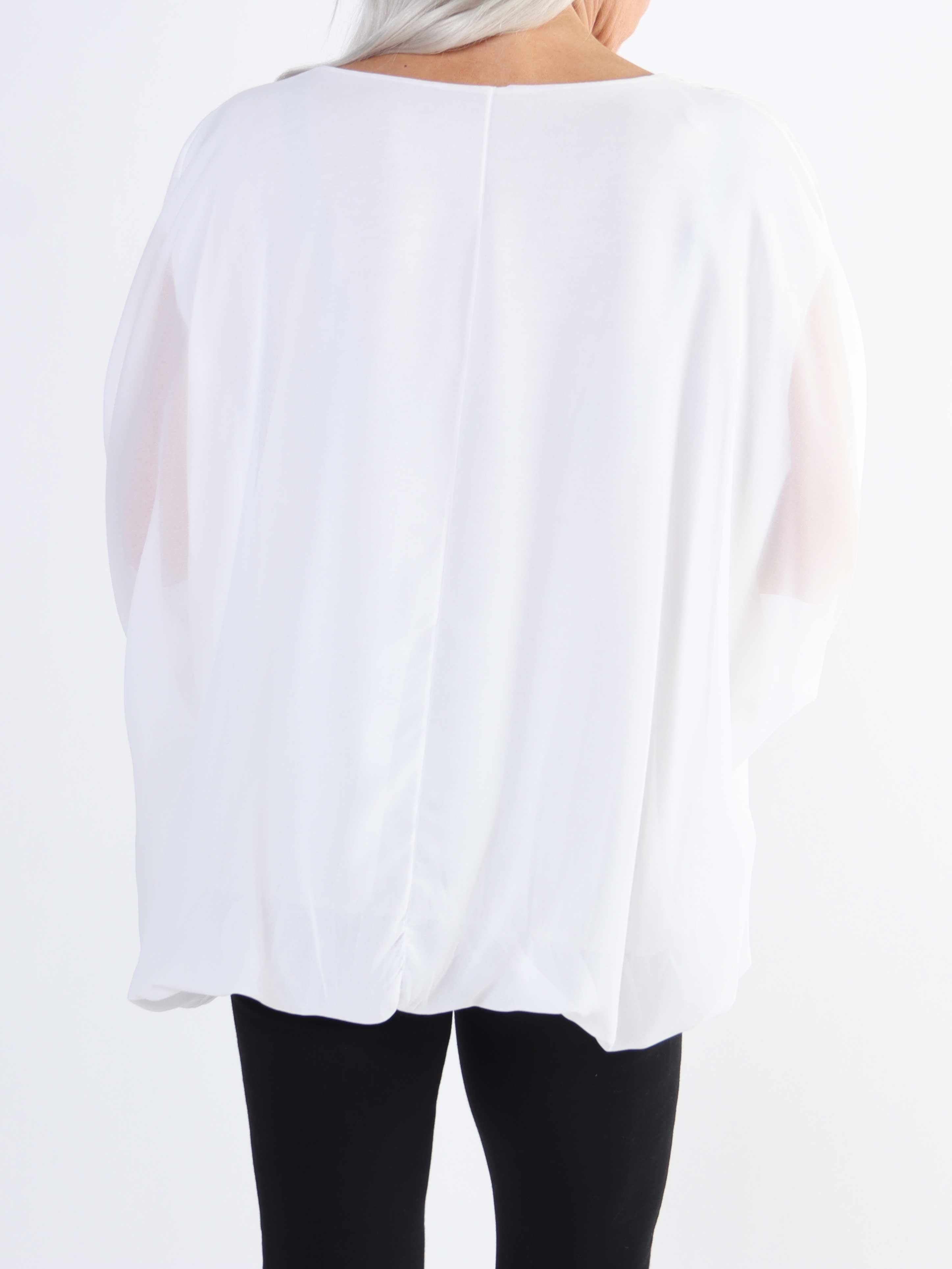 Destiny Plain - Plus size bluse i chiffon med flagermusærmer